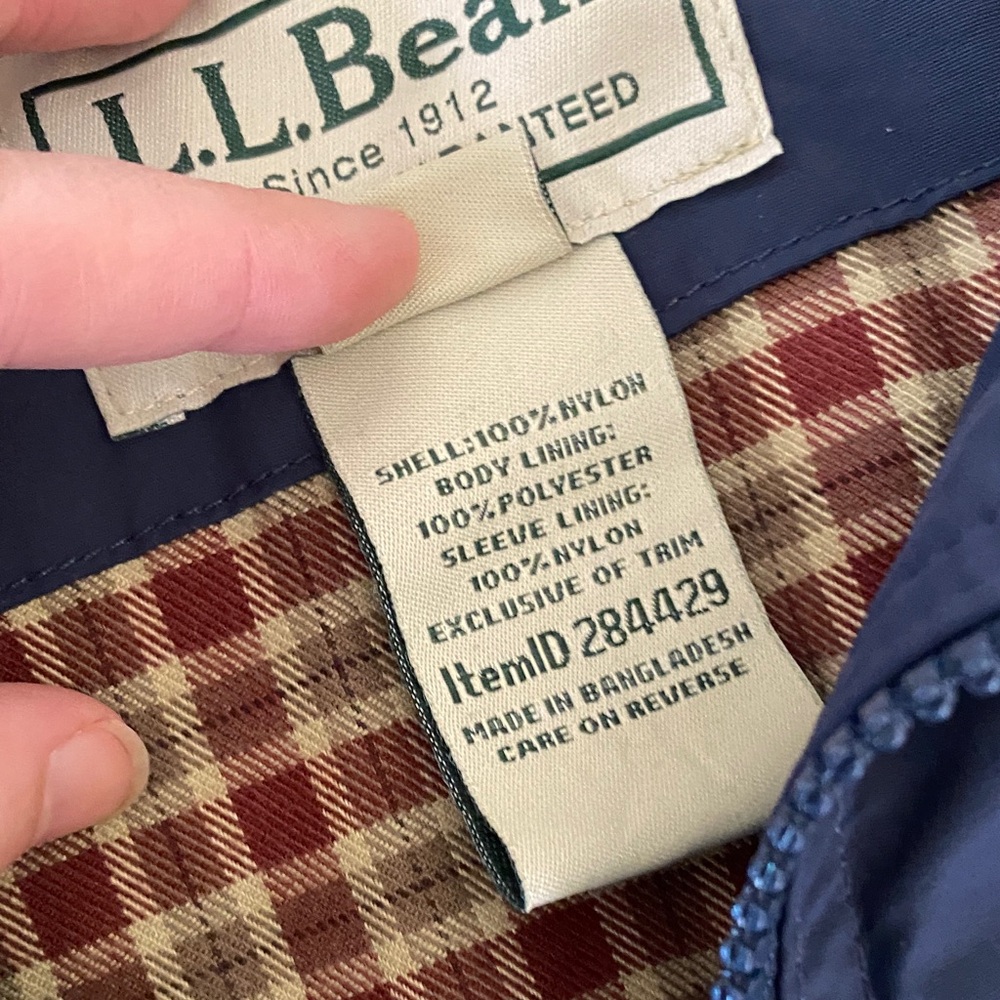 L.L. Bean men’s Navy Jacket with Checkered flannal Collar bomber windbreaker XL - Picture 3 of 8